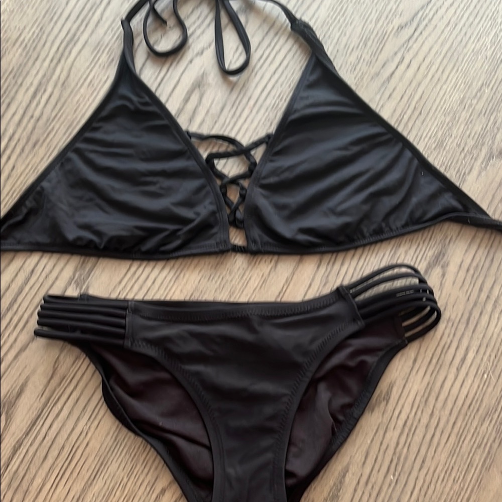 Mossimo Black Women's Swimwear Bikini Set Size M bottom w XL top